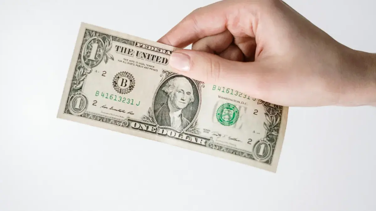 Update Kurs Dolar Rupiah 28 Mei 2026: Tembus Rp17.800, Pengamat Bilang Menteri Keuangan Stres! Dollar