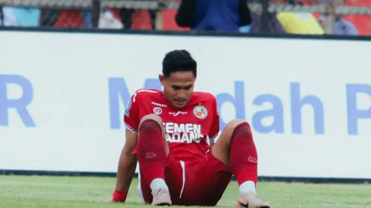 Semen Padang vs persebaya