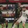 Malut United vs Persita Tangerang di Stadion Gelora Kie Raha