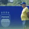 Pelatih Persib Bojan Hodak dan dua pemain asing Federico Barba dan Luciano Guaycochea yang absen lawan PSM Mak