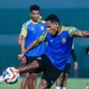 Arema FC vs PSIM Yogyakarta pada Jumat 22 Mei 2026 sore