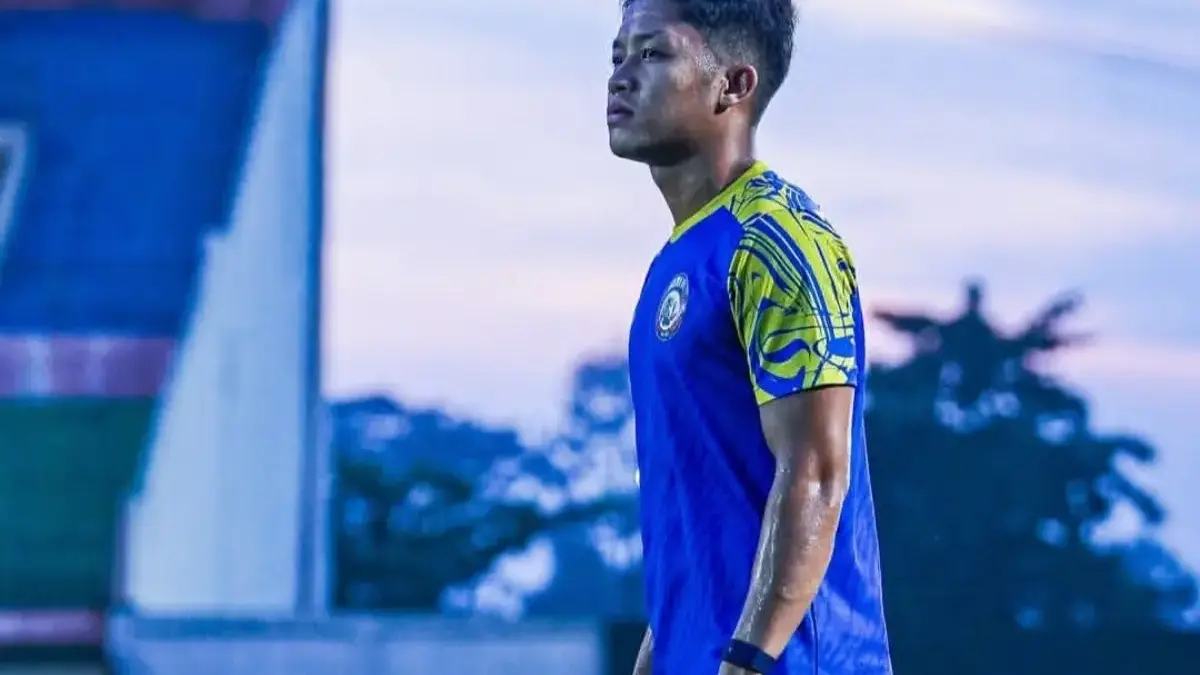 Arema FC dengan skema 3-4-2-1 melawan PSIM Yogyakarta
