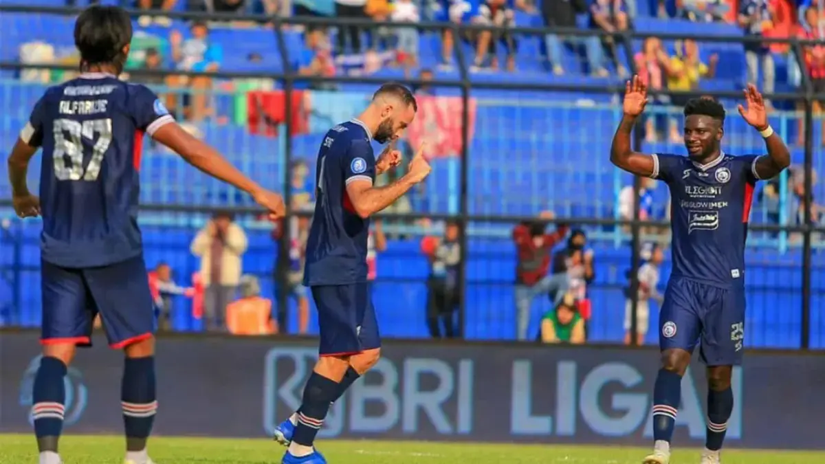 Kans Klasemen Udah Berubah? Arema Menang 3-1 di Kanjuruhan, Bikin PSIM Gagal Laju ke Papan Tengah Selebrasi Arema FC