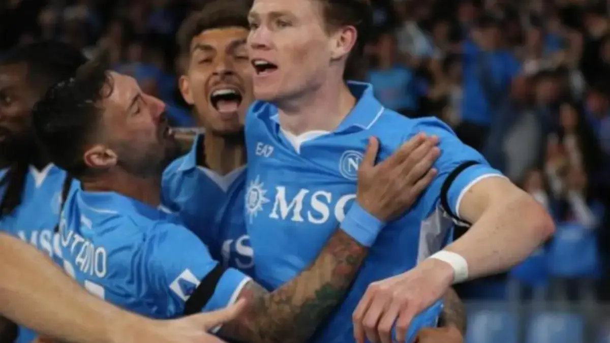 Gagal, Dua Klub Premier League Batal Boyong McTominay dari Napoli Scott McTominay