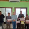 ketua dprd kabupaten cirebon salurkan pip