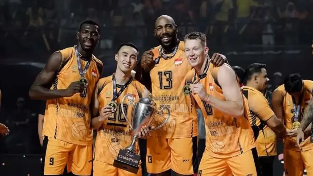 Tim voli putra Jakarta Bhayangkara Presisi merayakan kemenangan di AVC Men\'s Champions League 2026
