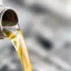 Kenaikan harga oli menjadi sorotan karena produk ini merupakan kebutuhan utama dalam perawatan kendaraan.