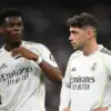 Ruang Ganti Real Madrid Memanas! Fede Valverde dan Tchouameni Dikabarkan Bentrok hingga Berujung Rapat Darurat Fede Valverde dan Tchouameni Dikabarkan Bentrok hingga Berujung Rapat Darurat