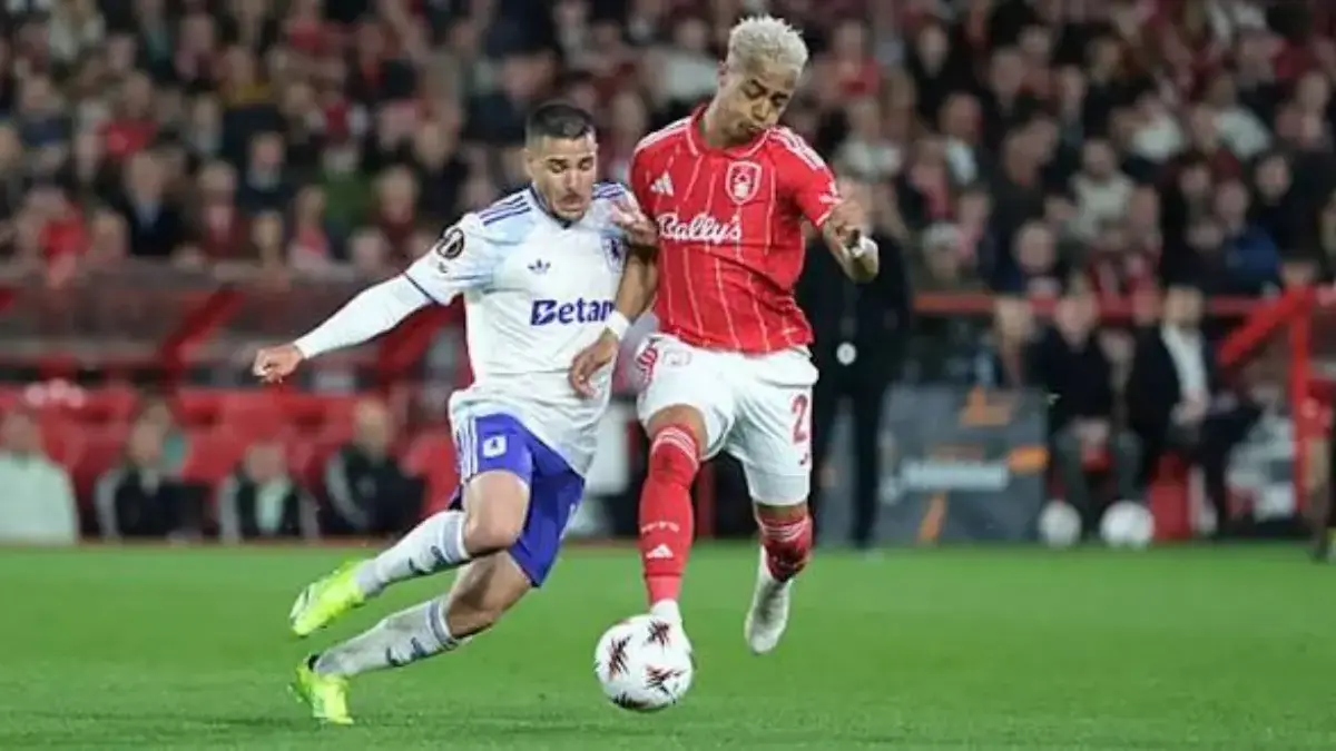 Laga antara Aston Villa vs Nottingham Forest