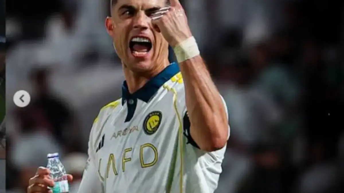Ronaldo Menggila! Cetak Gol ke-100 di Arab Saudi, Joao Felix Hattrick saat Al Nassr Bungkam Al Shabab Ronaldo Menggila! Cetak Gol ke-100 di Arab Saudi