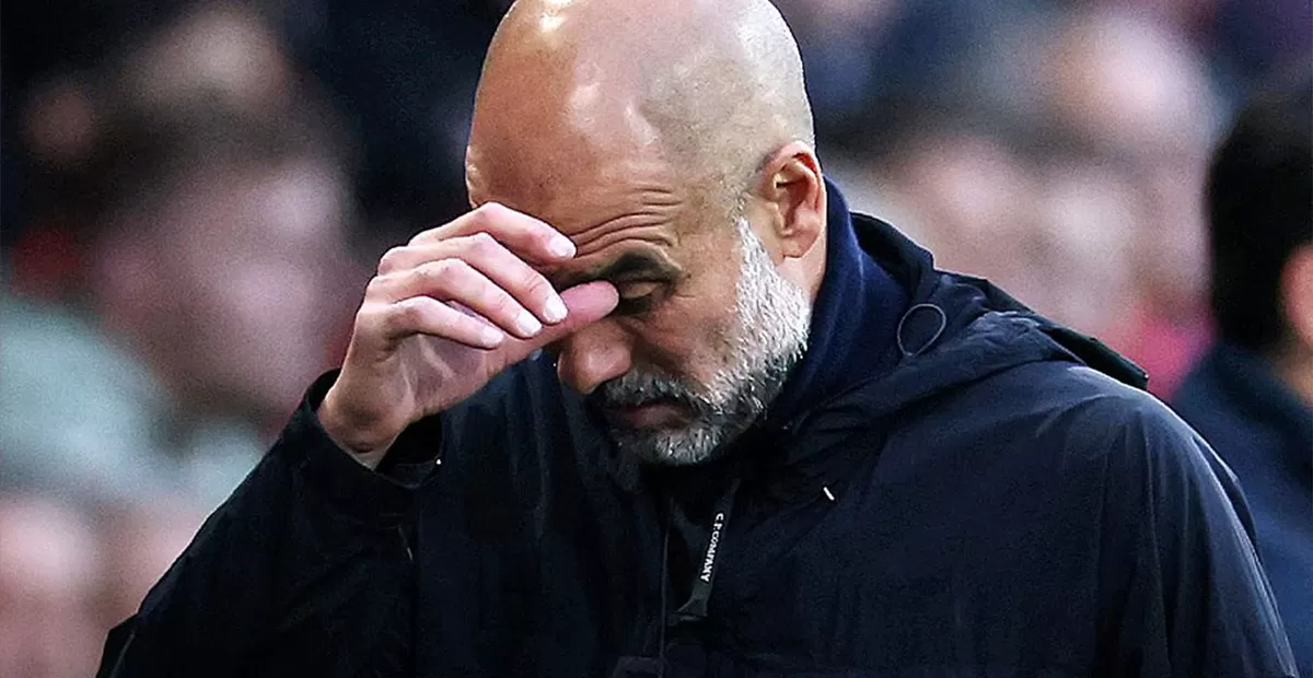 Dulu Pernah Ribut dan Main Fisik, Pep Guardiola Kini Malah Diisukan Latih Cristiano Ronaldo di Al Nassr! foto