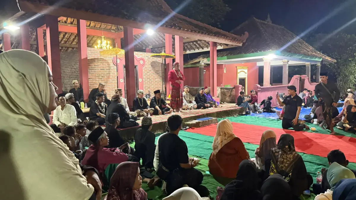 Ngunjung Buyut Ki Gede Bakung: Menjaga Akar, Merawat Masa Depan Bambang Mujiarto Bakung