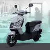 Deretan motor listrik subsidi di showroom Cirebon dengan stiker harga promo