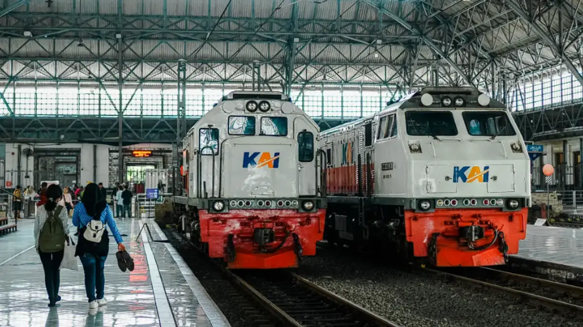 10 Stasiun Tersibuk di Indonesia 2026, Pasar Senen Juaranya Kalahkan Gambir dan Yogyakarta Stasiun kereta api tersibuk di Indonesia Semester I 2026