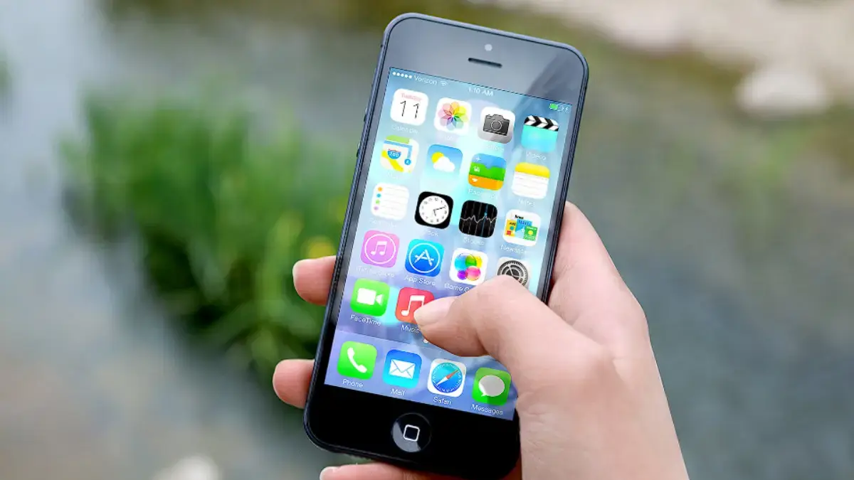6 Cara Cek IMEI iPhone Paling Mudah, dari Pengaturan sampai Website Resmi! Cara cek IMEI iPhone mulai dari pengaturan hingga website resmi Kemenperin dan Bea Cukai