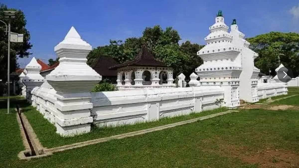 Bangunan Keraton Kanoman Cirebon dengan arsitektur khas