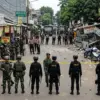 Sebanyak 200 personel gabungan TNI dan Polri masih disiagakan di kawasan Jalan Tambak, Menteng, Jakarta Pusat.