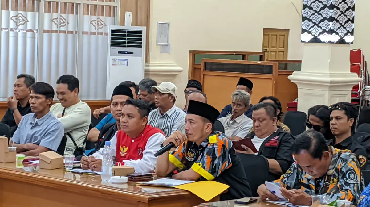 Polemik Pabrik Milik PT. Victory Chinglu Indonesia di Gebang Mekar Mengerucut, Pemkab Cirebon Siap Sinkronkan Ketua LSM GMBI