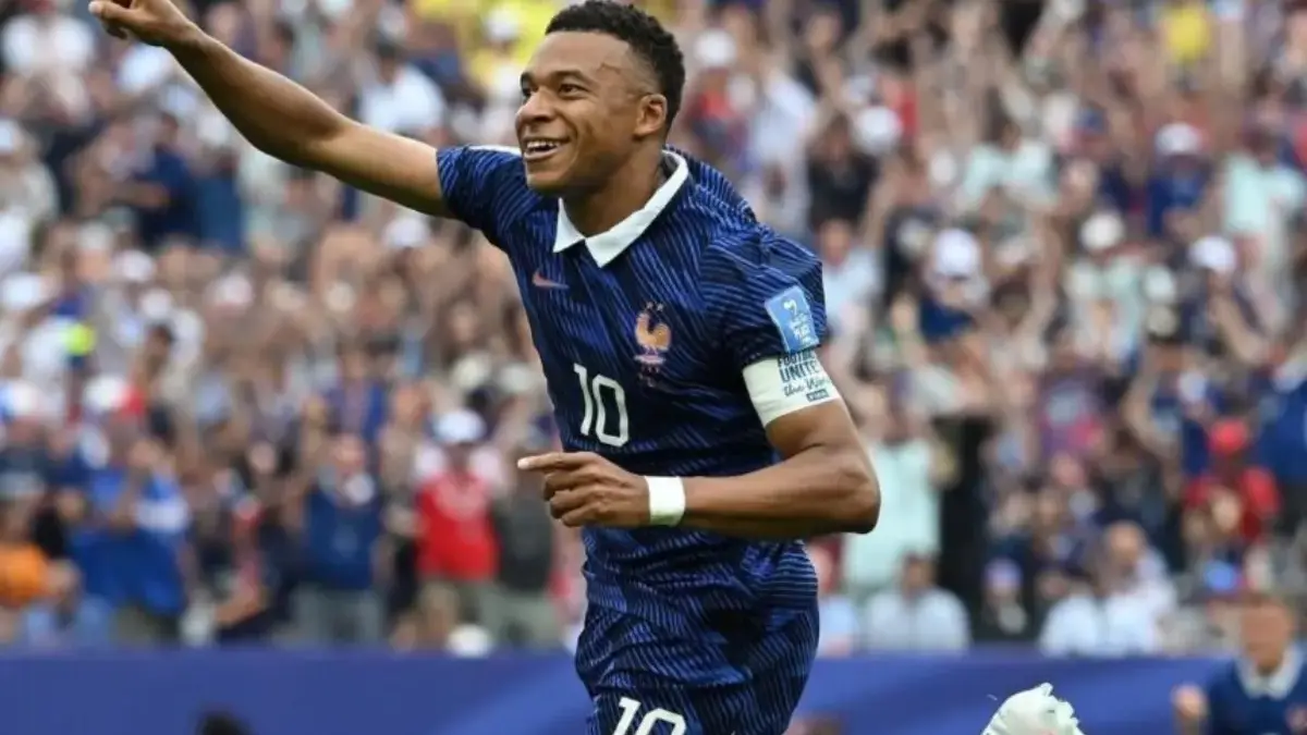 Prancis Menggila di Piala Dunia 2026! Mbappe Bersinar, Tchouameni Sebut Lini Serang Les Bleus Sangat Langka foto