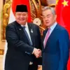 Menteri Luar Negeri China Wang Yi dan Menko Airlangga Hartarto di pertemuan WAICO Shanghai 2026