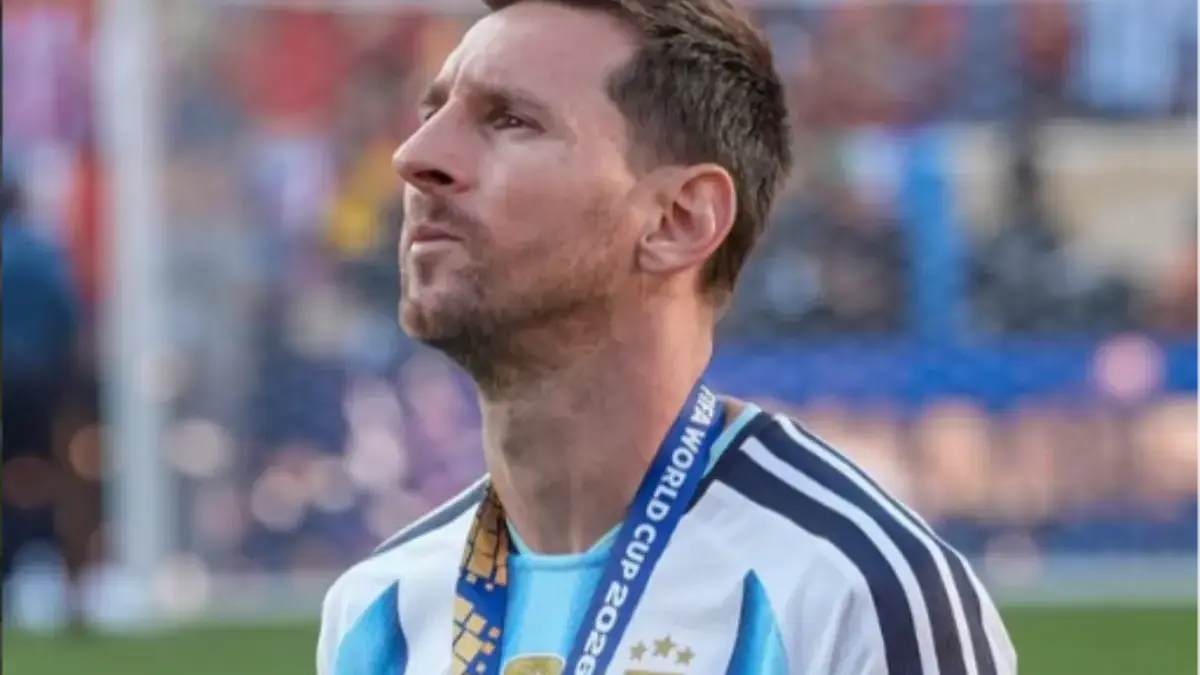 Lionel Messi dikabarkan belum akan mengakhiri kariernya bersama Timnas Argentina dalam waktu dekat.