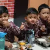 Tambahan zat gizi tersebut diharapkan dapat melengkapi nutrisi dari lauk-pauk yang disajikan dalam menu MBG.