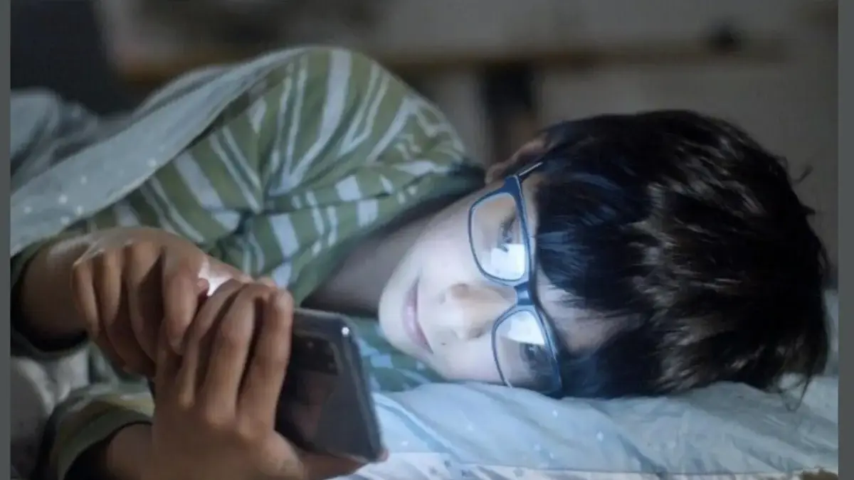 5 Cara Mengelola Screen Time agar Tidak Kecanduan Gadget 5 Cara Mengelola Screen Time agar Tidak Kecanduan Gadget