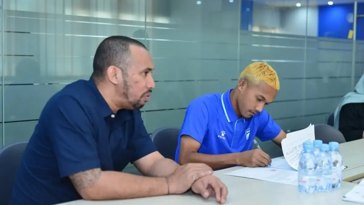 Debut Mengejutkan Ikhwan Tanamal di Piala Presiden: Dari Pemain Terlupakan Jadi Bek Kiri Andalan Igor Tolic Ikhwan Tanamal