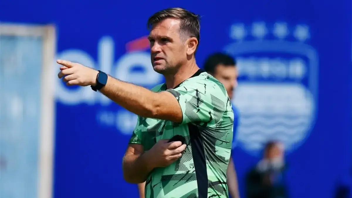 Debut Manis di Piala Presiden 2026, Igor Tolic Masih "Dibayangi" Teriakan Bojan Hodak di Pinggir Lapangan igor tolic