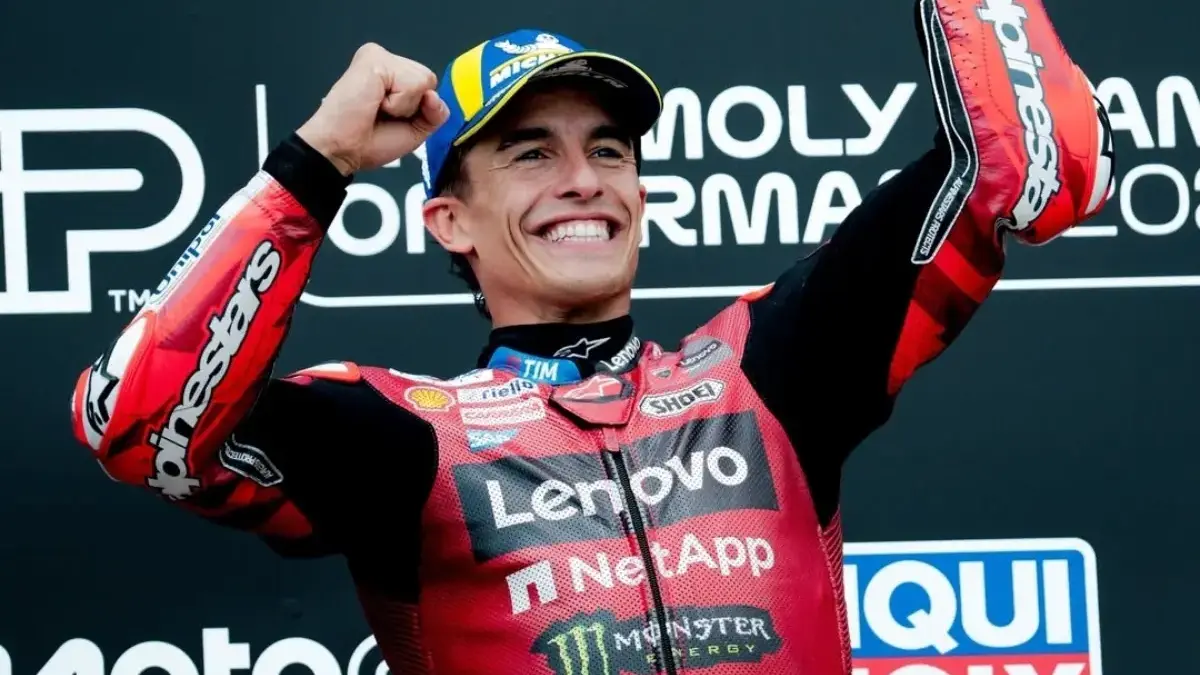 Penghormatan Hangat Marc Marquez untuk Pecco Bagnaia: Saya Temukan Motor Hebat foto