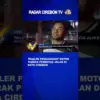Trailer Pengangkut Motor Tabrak Pembatas Jalan Di Kota Cirebon