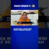 Warga Rela Antre Demi Dapat Sembako Murah