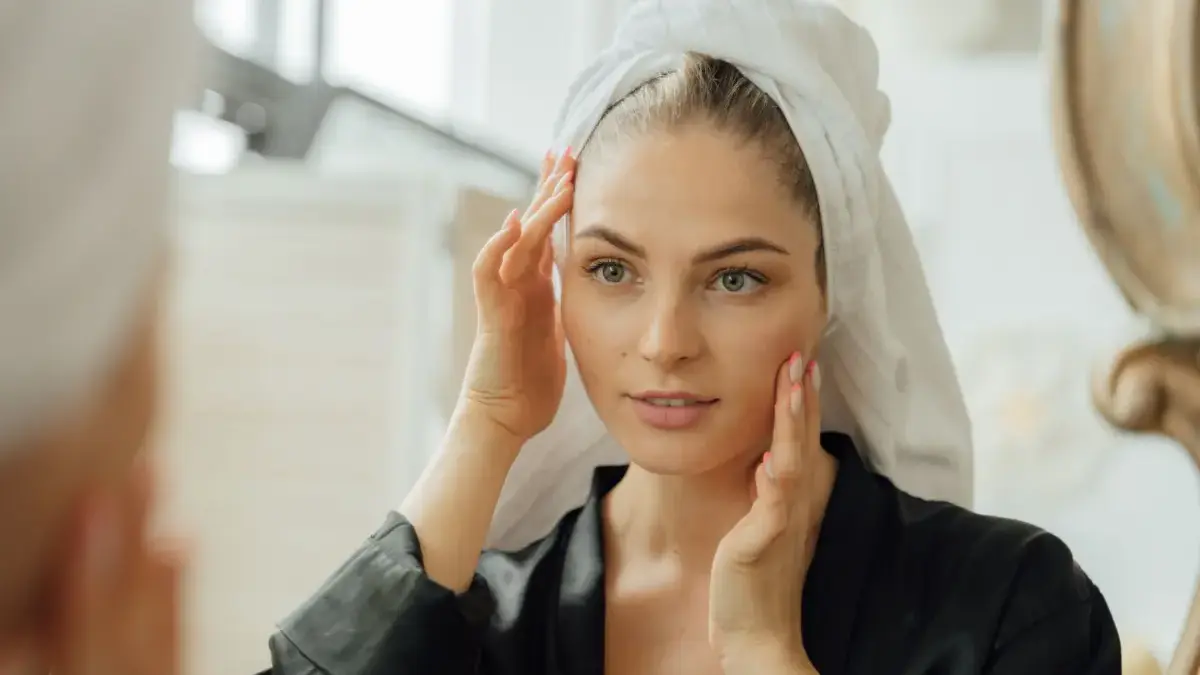 Gen Z Kini Lebih Pilih Wajah Natural, Dokter Ungkap Pentingnya Perawatan yang Personal Bagi generasi muda, perawatan estetika tidak lagi dianggap sebagai solusi ketika muncul masalah kulit.