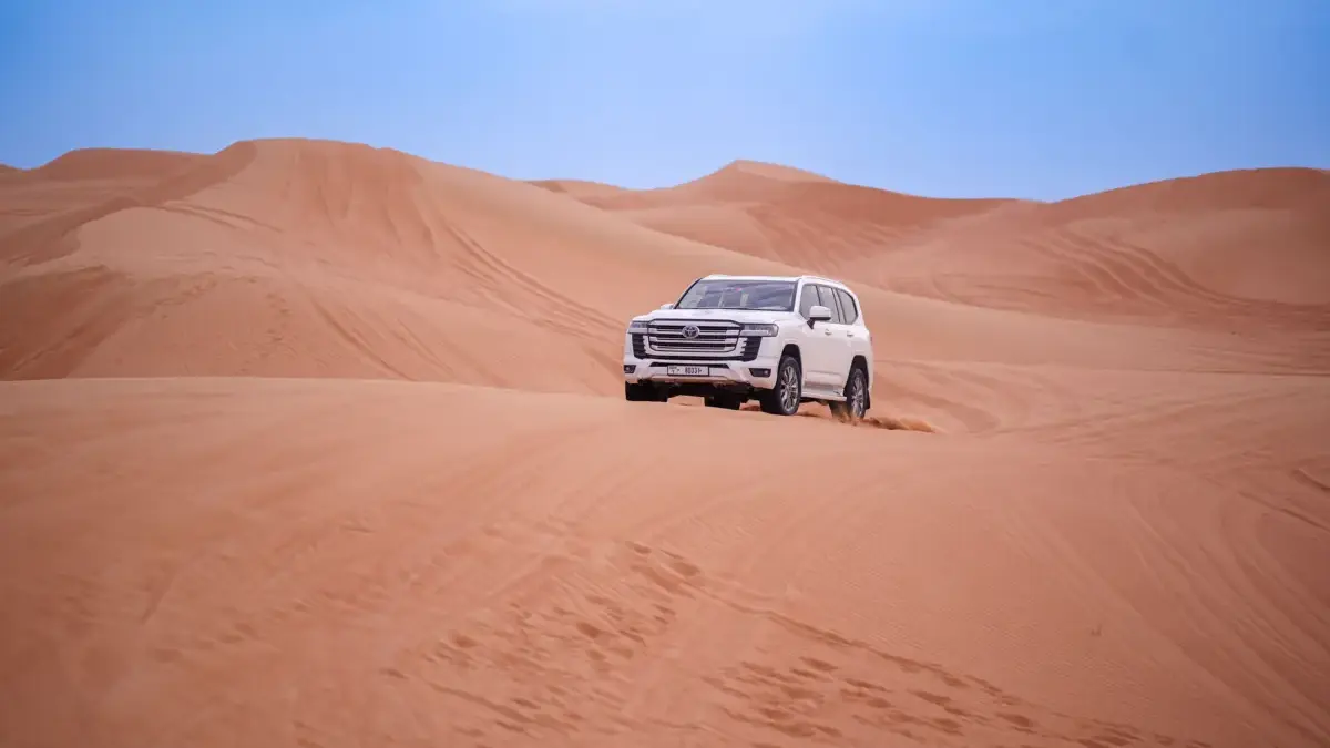 Toyota Land Cruiser Hybrid Meluncur di GIIAS 2026, SUV Legendaris Kini Bertanaga Listrik foto
