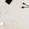 Menurut BSSN, peretas dapat menyisipkan komponen khusus ke dalam kabel charger.