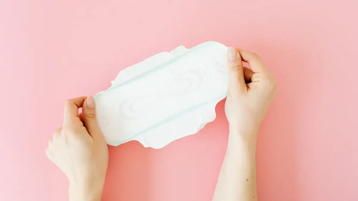 Mitos atau Fakta? Pembalut Bekas Harus Dicuci Sebelum Dibuang Sebagian orang meyakini mencuci pembalut bekas merupakan langkah yang lebih bersih dan sopan.