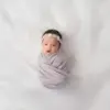Berbagai penelitian menunjukkan bahwa kulit bayi belum mampu mempertahankan kelembapan secara optimal.