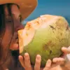 Air kelapa mengandung berbagai nutrisi yang berperan penting dalam menjaga fungsi tubuh.