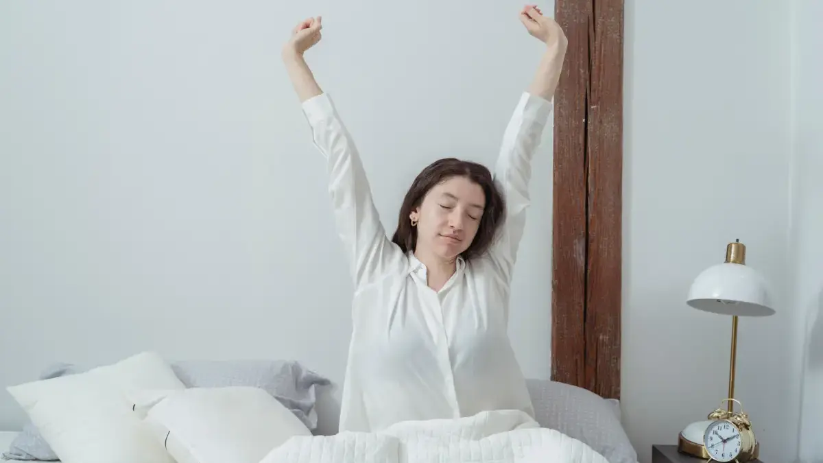 Jangan Langsung Beraktivitas, Ini Manfaat Peregangan Setelah Bangun Tidur dan Cara Melakukannya Setelah beristirahat semalaman, otot dan sendi cenderung terasa lebih kaku karena minimnya pergerakan.
