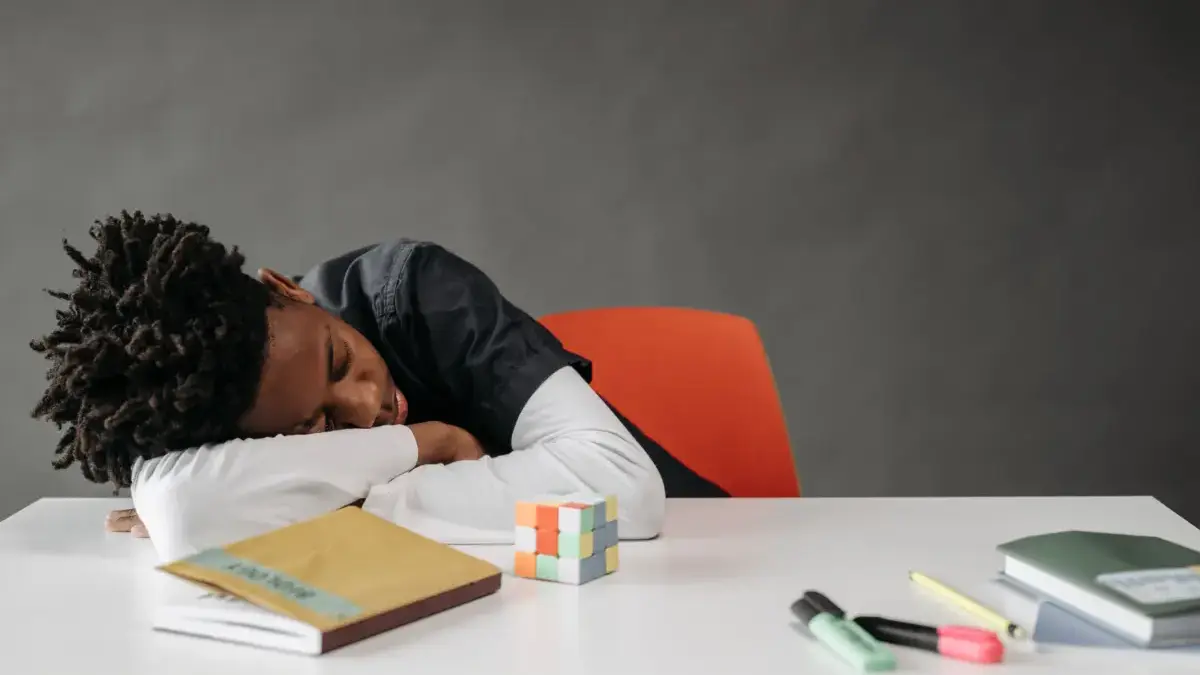 10 Kebiasaan yang Sering Dikaitkan dengan IQ Rendah, Apakah Anda Pernah Melakukannya? Terdapat sejumlah kebiasaan yang sering ditemukan pada orang dengan IQ rendah.
