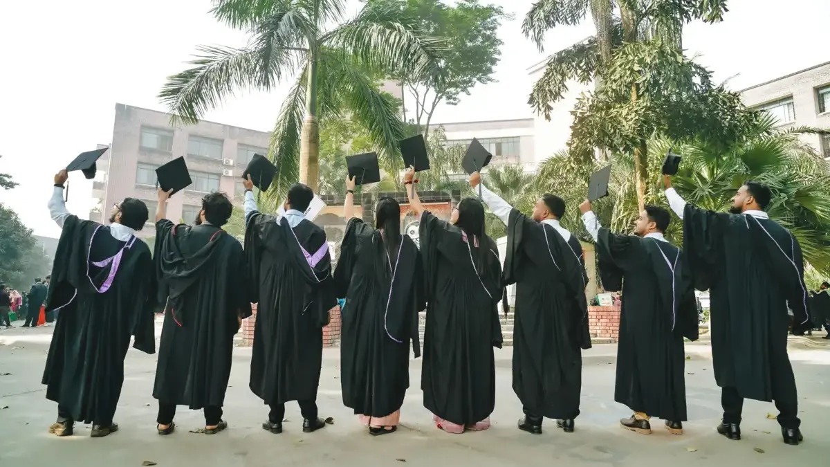 20 Universitas Terbaik di Indonesia Versi Webometrics Edisi Juli 2026, UI Kembali Puncaki! ilustrasi universitas