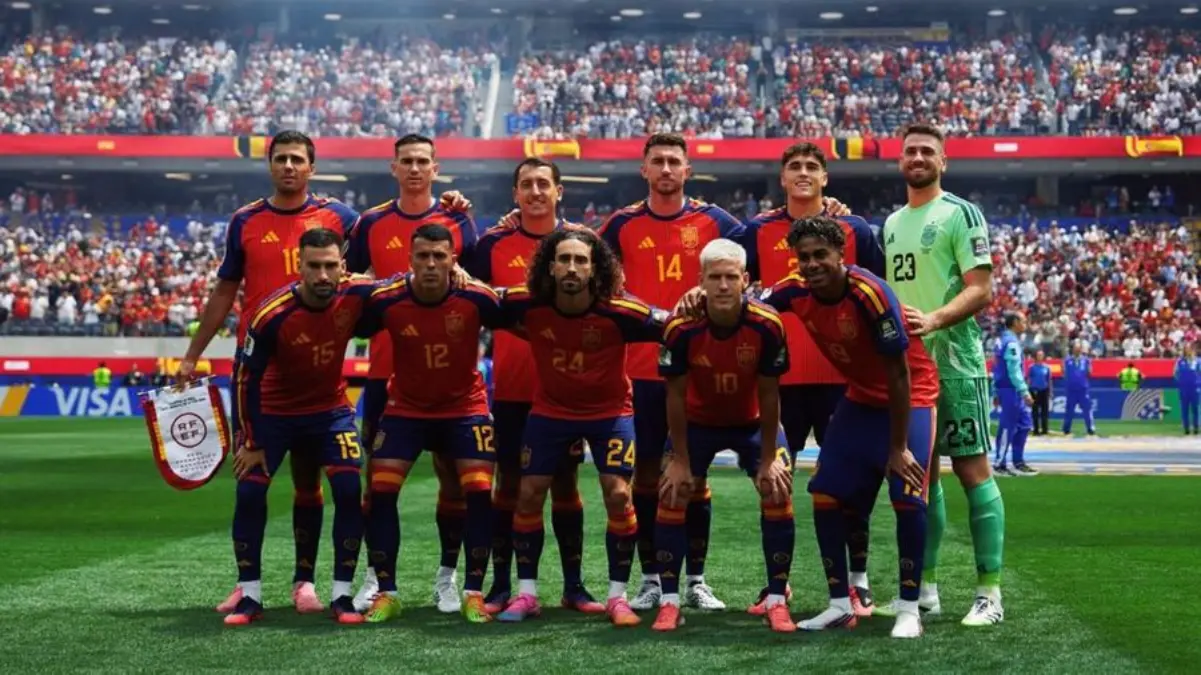 Tembus Final Piala Dunia 2026! Spanyol Buktikan Proyek 10 Tahun Luis de la Fuente Berhasil foto