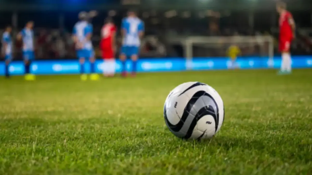 Sepak Bola Malam Ini