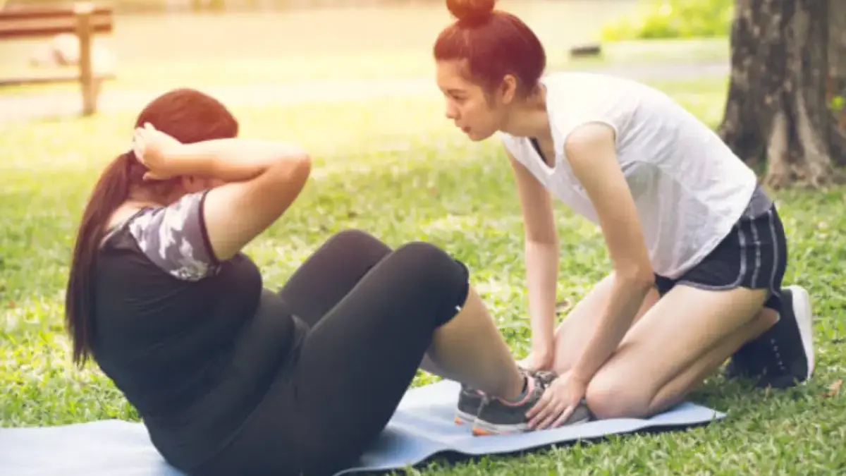 Ingin Perut Lebih Rata? Yuk Ketahui Berapa Kali Sit Up yang Perlu Dilakukan Olahraga