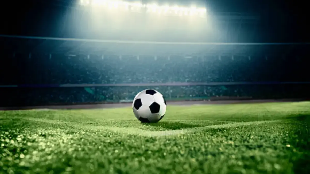 Sepak Bola Malam Ini