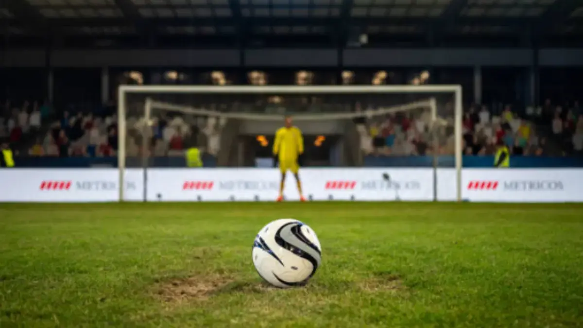 Sepak Bola Malam Ini