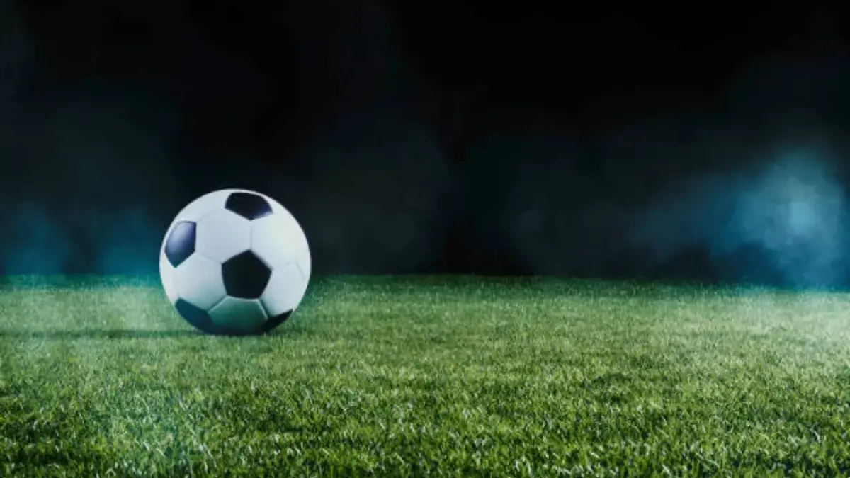 Sepak Bola Malam Ini