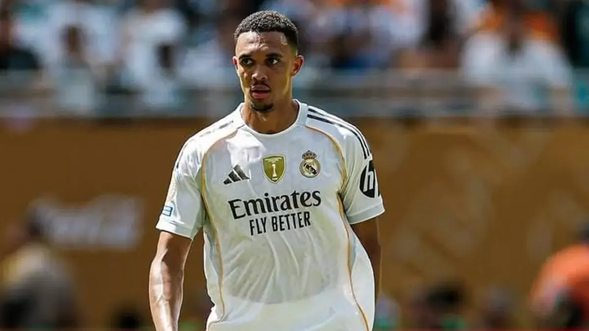 Trent Alexander-Arnold Terancam Jadi Cadangan di Real Madrid, Solusi Gila Ini Mulai Muncul foto