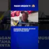 Pedagang Bendera Musiman Bertahan Di Tengah Lesunya Penjualan