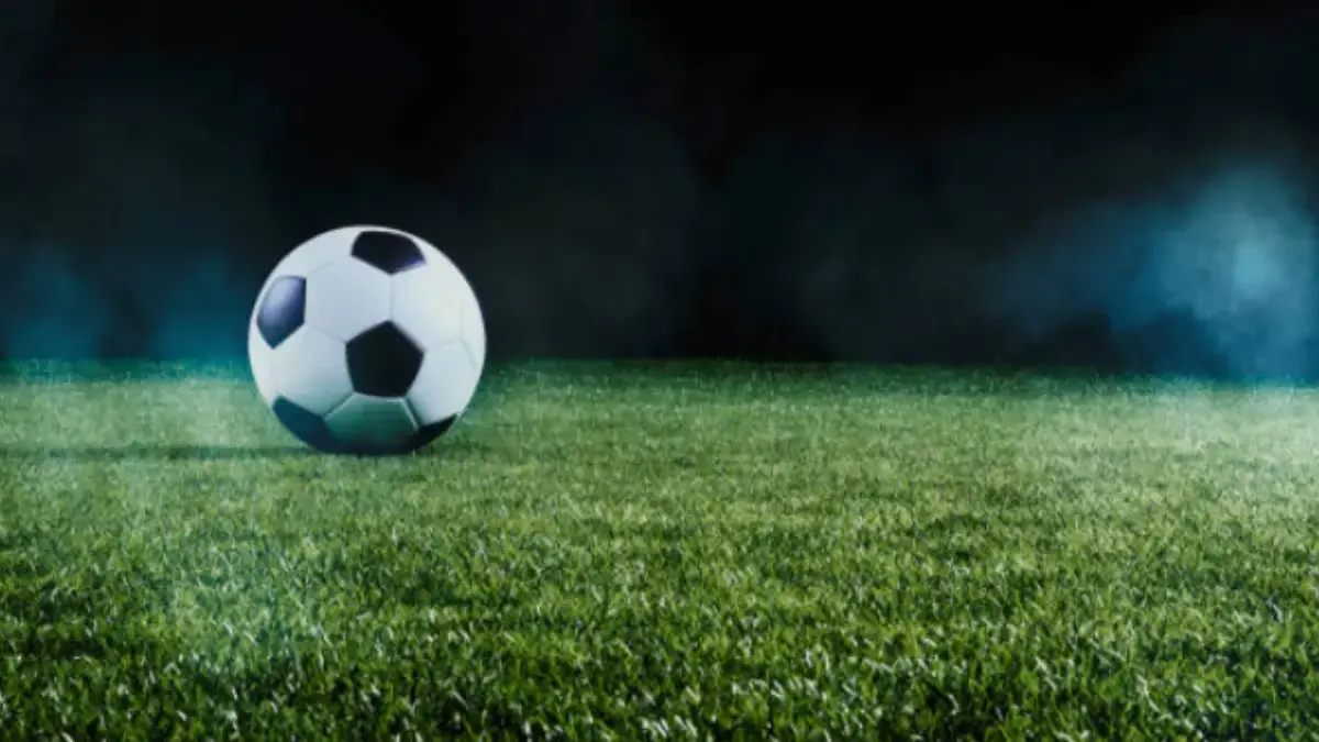 Sepak Bola Malam Ini